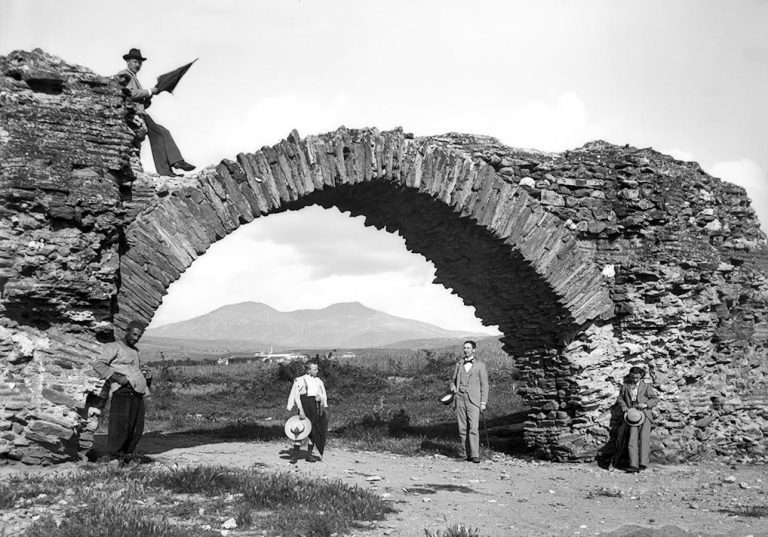 ΚΑΤΩ ΑΙ ΜΙΚΡΟΦΙΛΟΤΙΜΙΑΙ